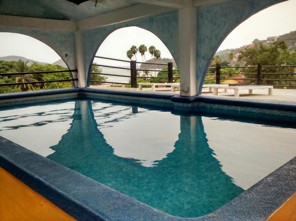 Hotel Arturo'S Zihuatanejo Exterior photo